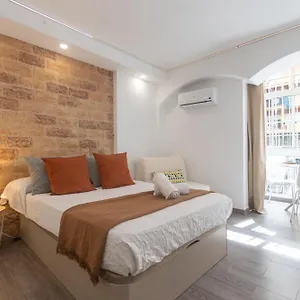 https://gamonal-beach-studio-benalmadena.1costadelsol.com